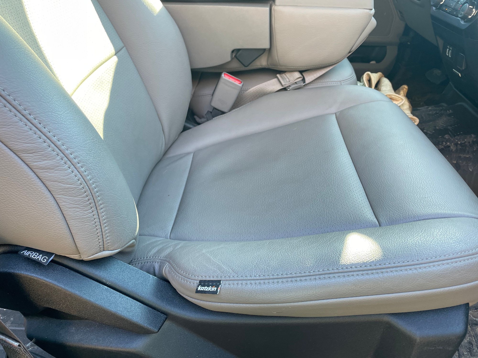 2017 Ford F-250 Super Duty - 2017 xlt 6.2 3.73 ccsb $43k or best - Used - VIN 1FT7W2B62HEE93575 - 79,000 Miles - 8 cyl - 4WD - Automatic - Truck - Blue - Marshall, MI 49068, United States