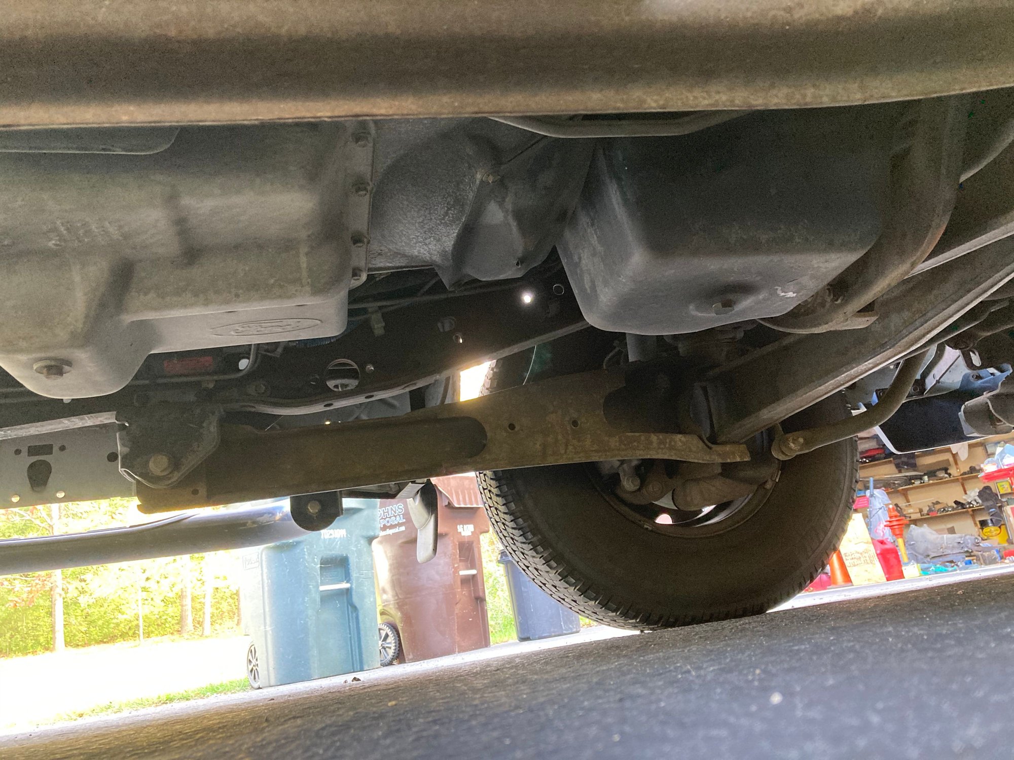 2002 Ford F-250 Super Duty - FS - Clean 2002 F250 7.3/4r100 2wd - Used - VIN Please ask. - 190,000 Miles - 8 cyl - 2WD - Automatic - Truck - White - Mukwonago, WI 53149, United States