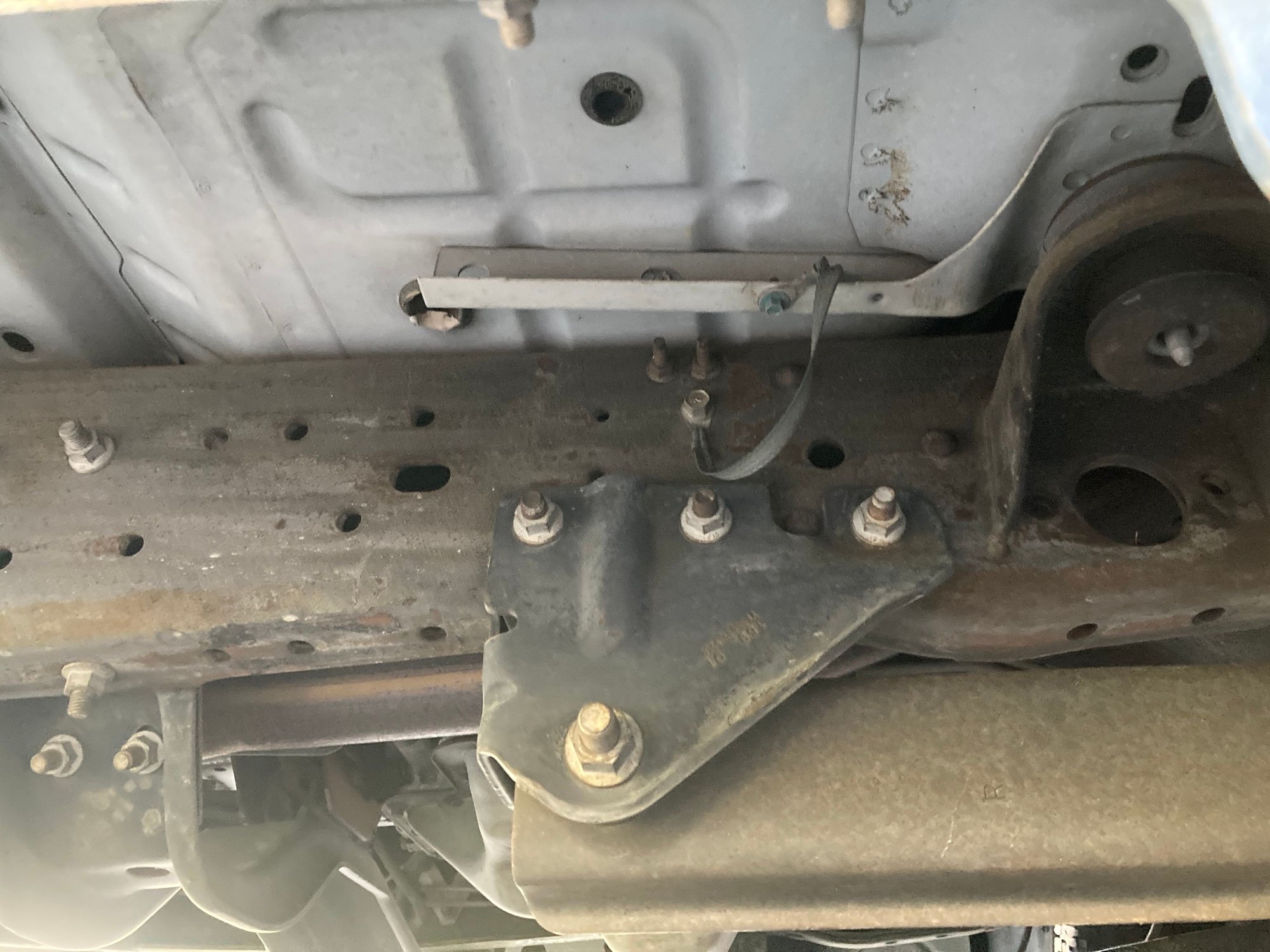 2002 Ford F-250 Super Duty - FS - Clean 2002 F250 7.3/4r100 2wd - Used - VIN Please ask. - 190,000 Miles - 8 cyl - 2WD - Automatic - Truck - White - Mukwonago, WI 53149, United States