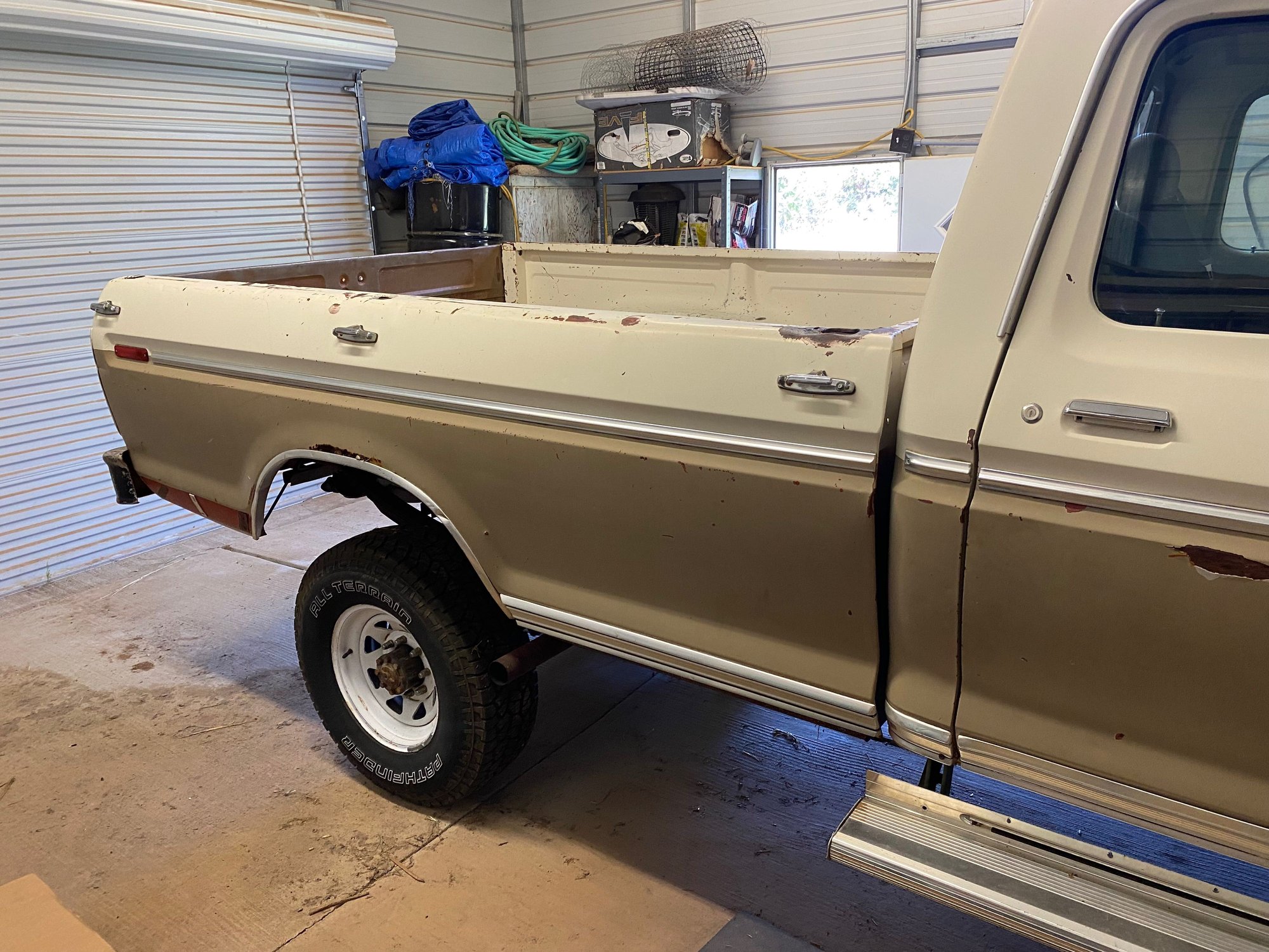 1976 Ford F-250 - 1976 hiboy 4x4 with granny 4speed - Used - VIN F25HRQ43403 - 8 cyl - 4WD - Manual - Truck - Other - Edgewood, NM 87015, United States