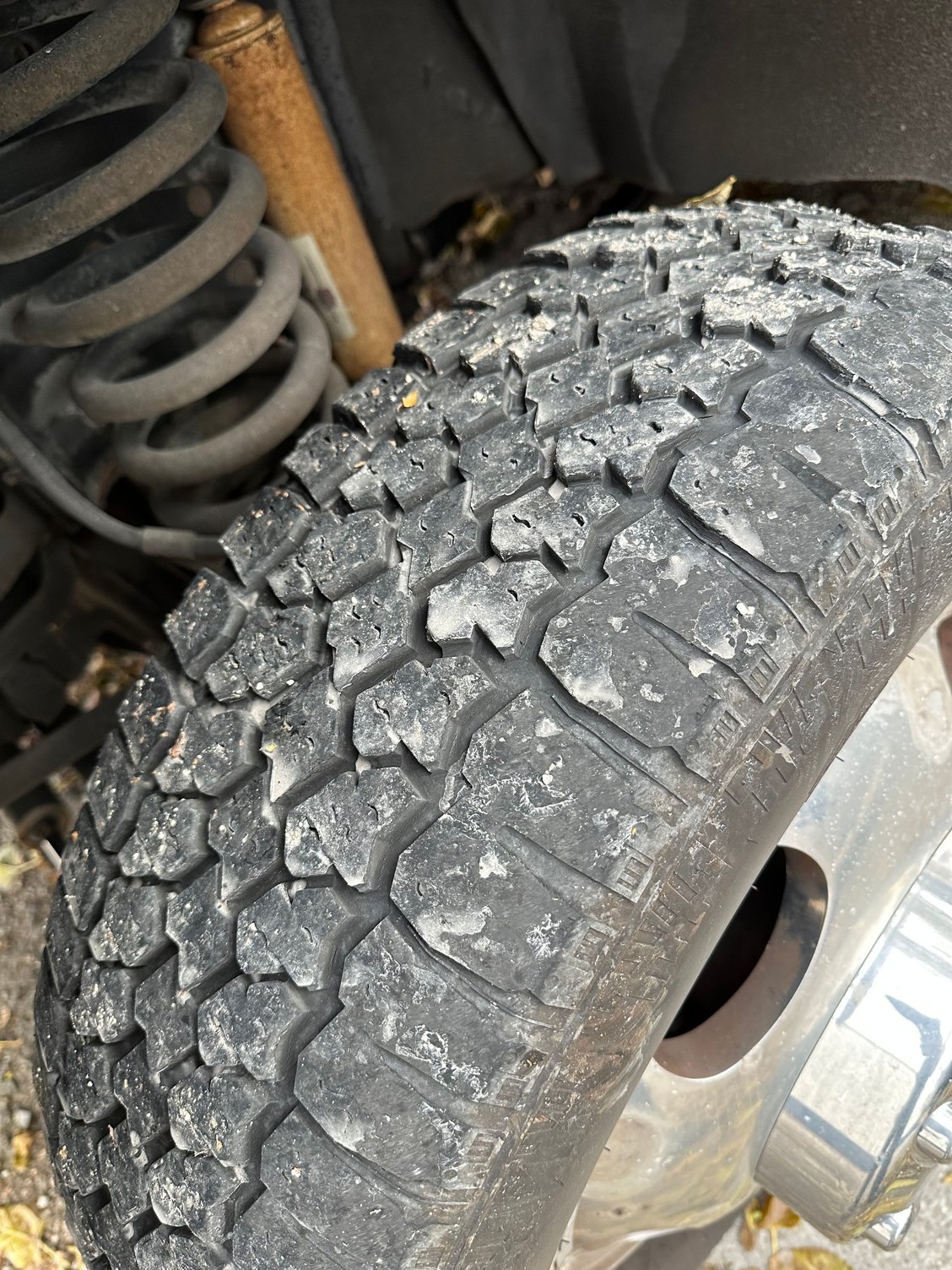 Front tire wear pattern Ford Truck Enthusiasts Forums