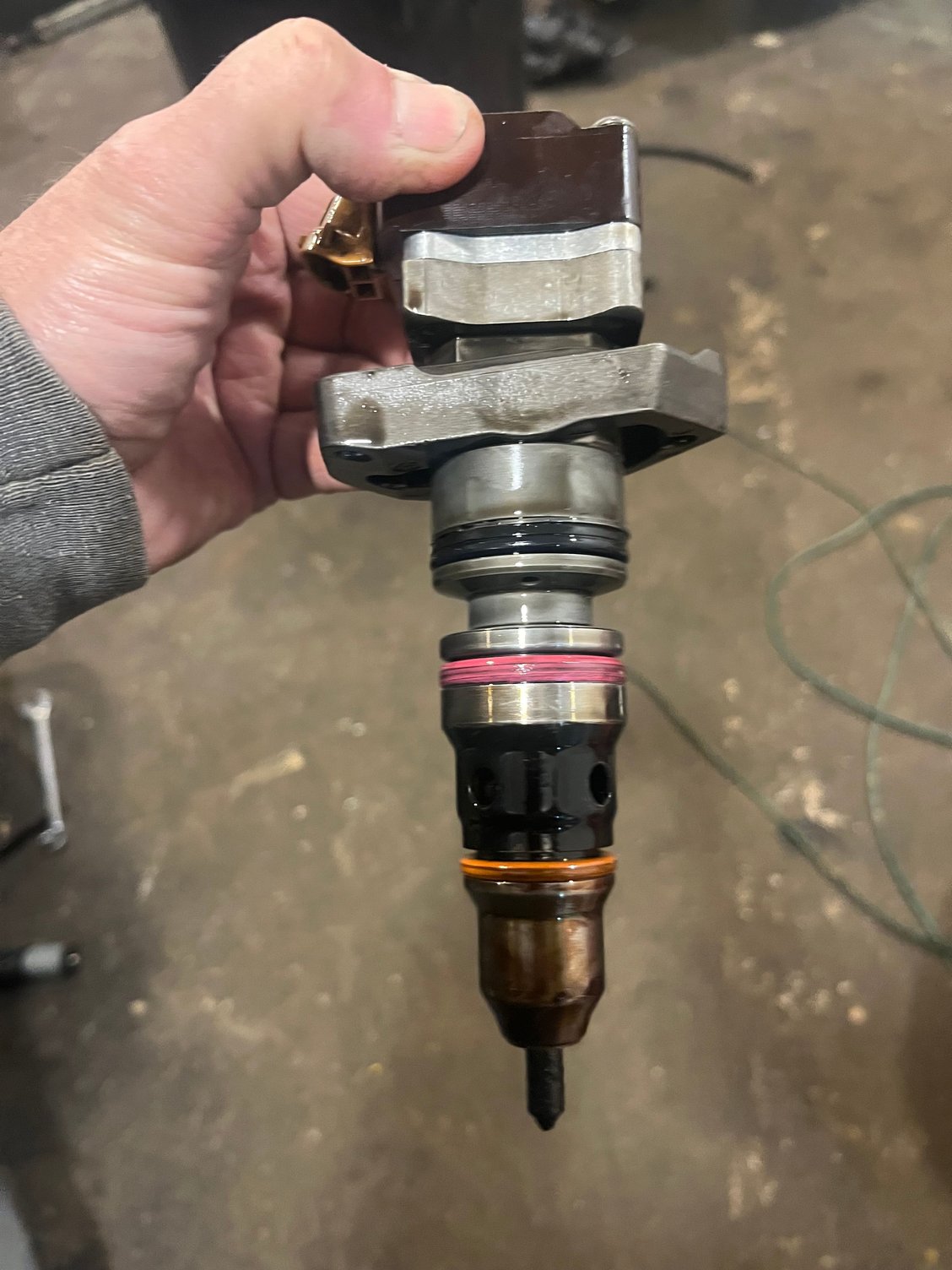 Injector question based on visual inspection. - Ford Truck Enthusiasts ...