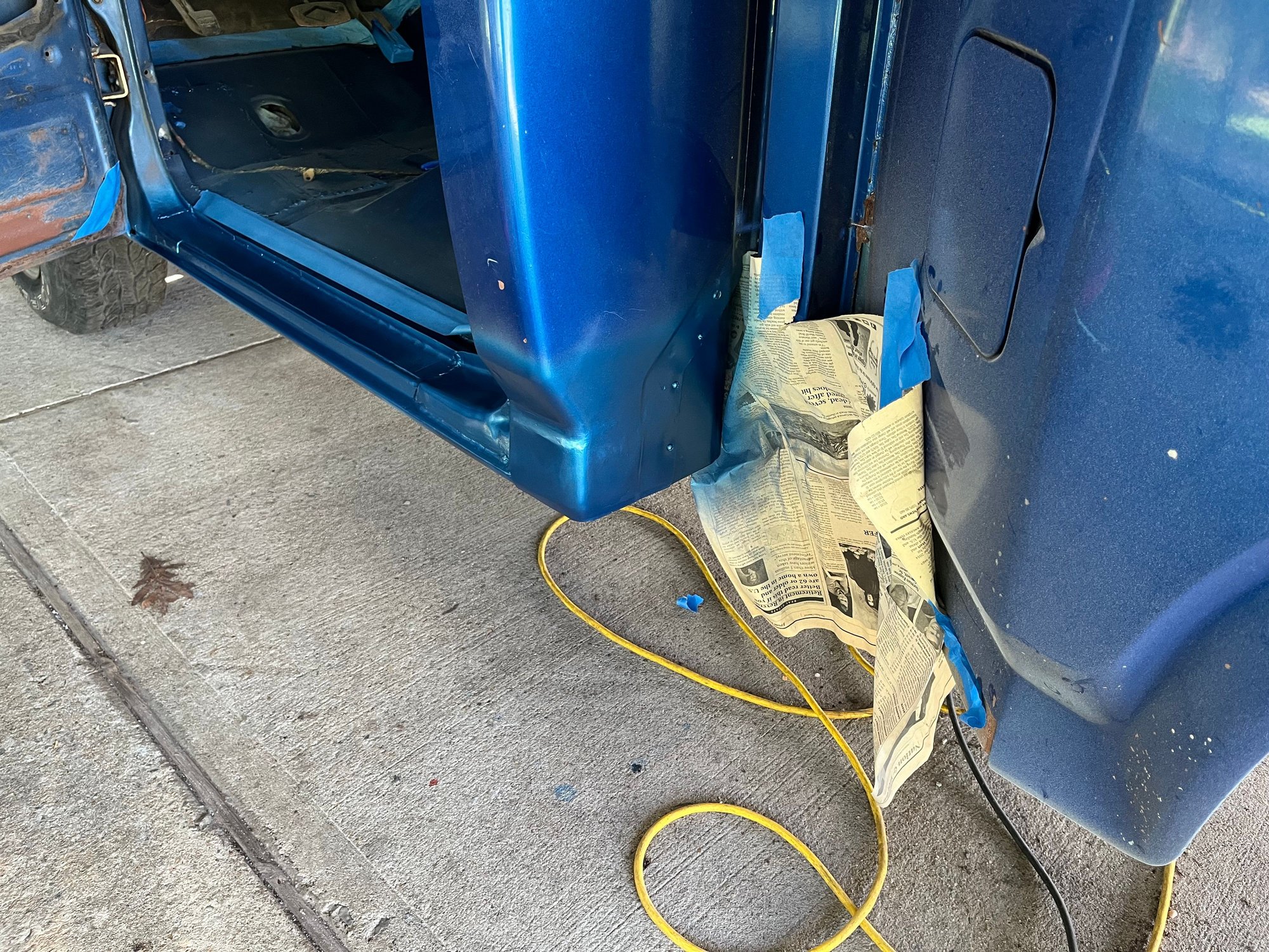 few coats of blue and 2 coats of clear.