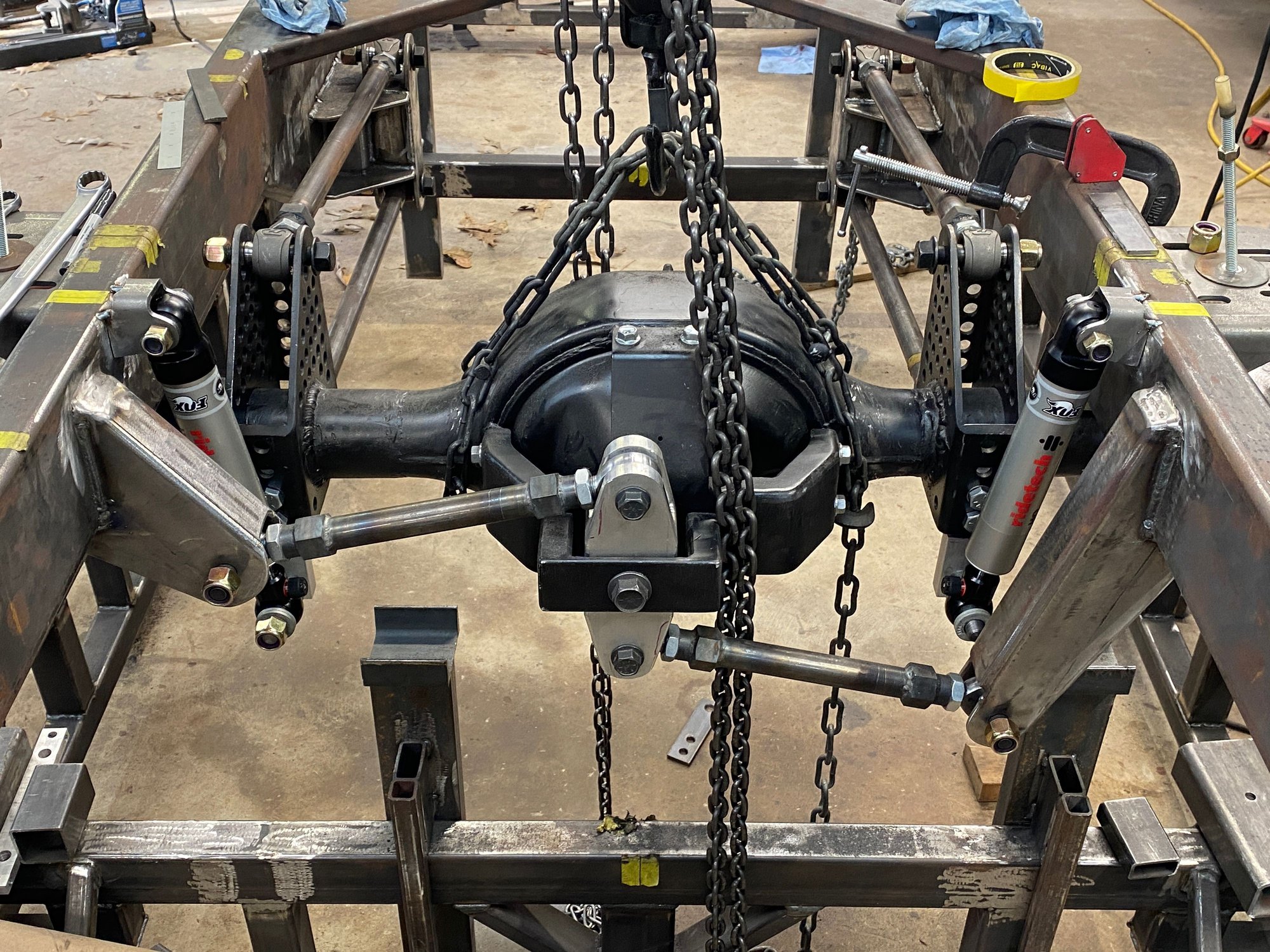 Rear suspension completed, waiting for limit travel straps