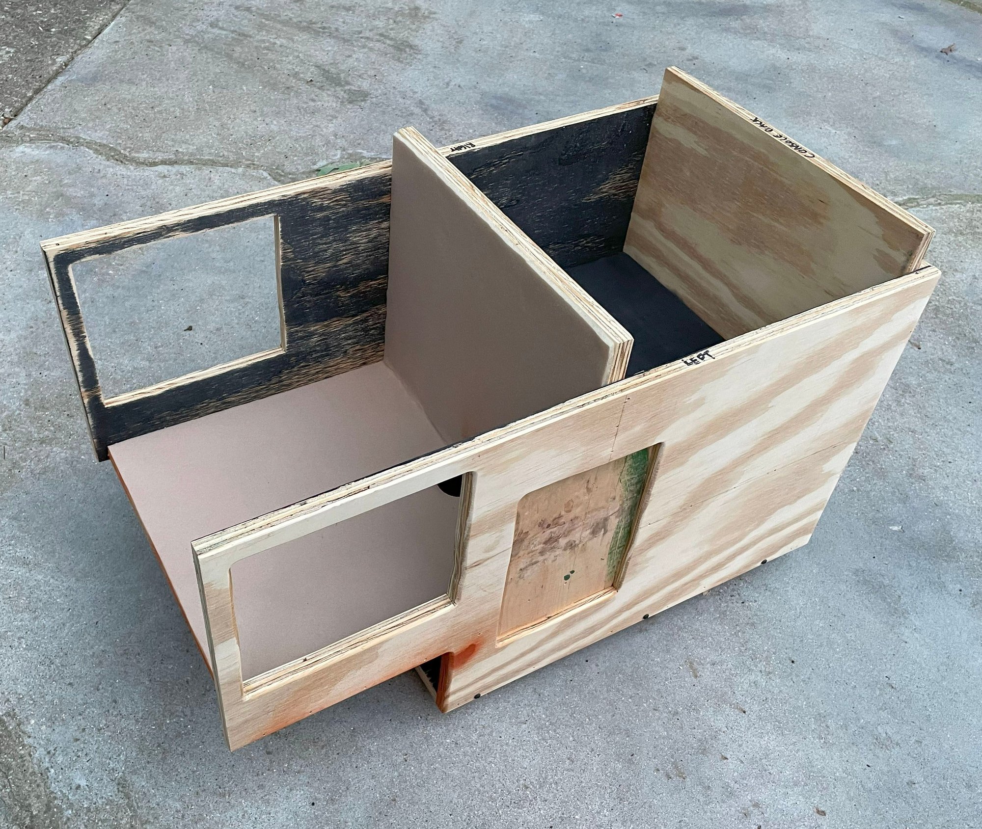 Console plywood structure