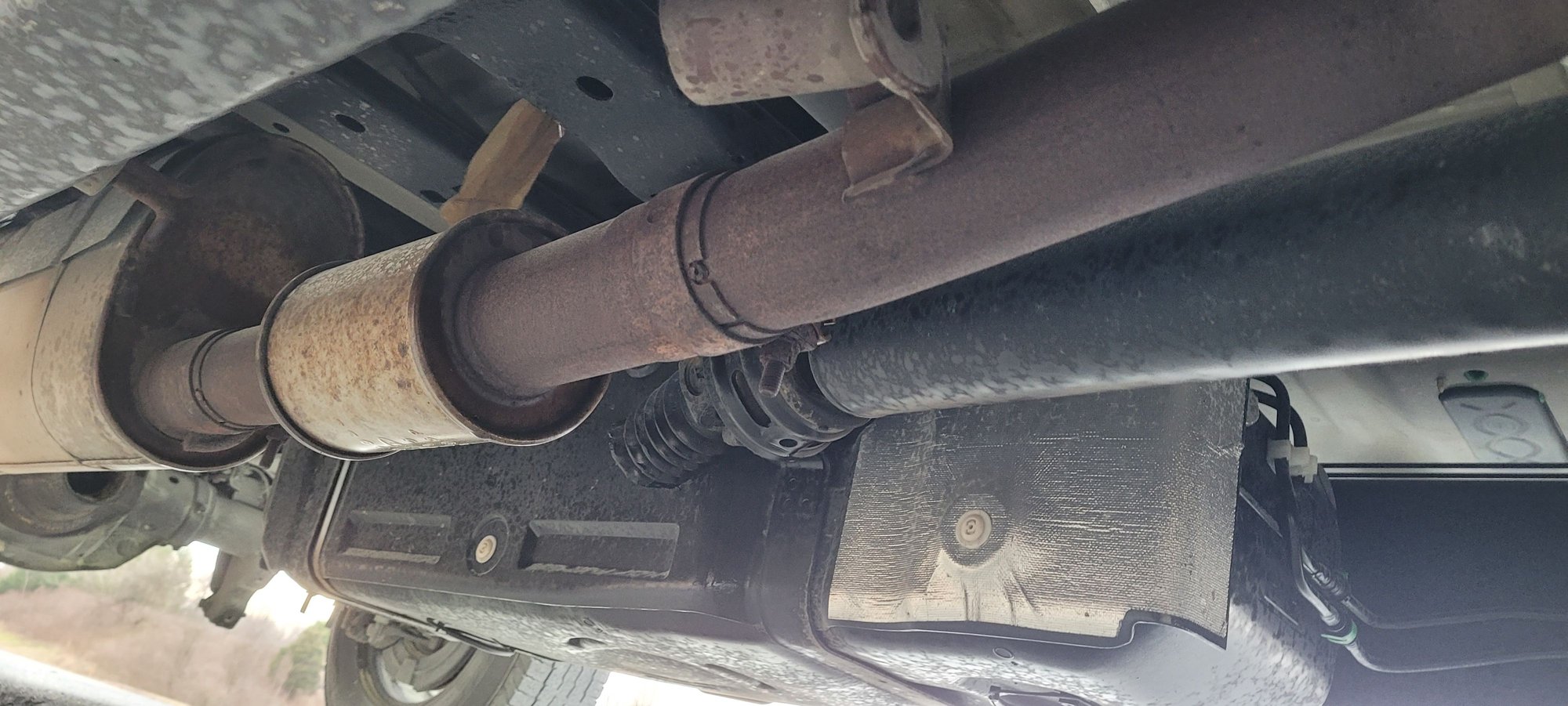 2017 f250 Bent Drive shaft rear pinion yoke pulled out while driving
