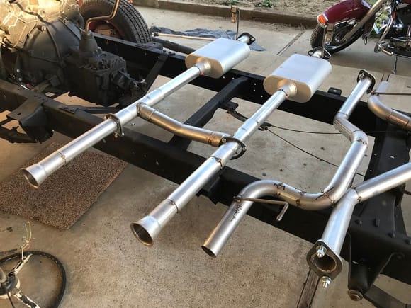 Exhaust removed and ready to be welded  and painted. 