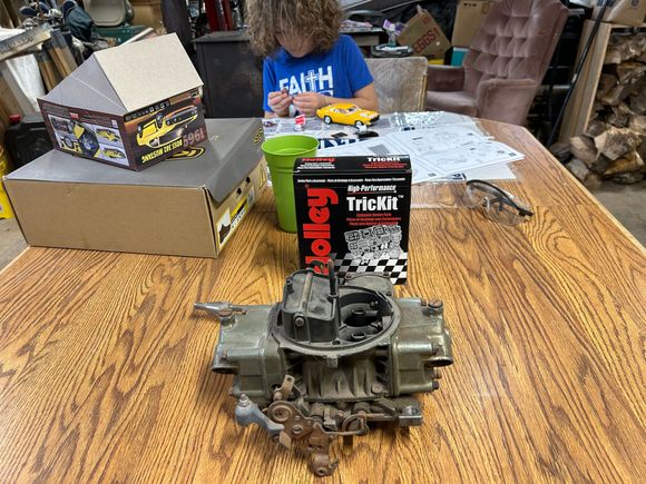 So it was a little bit late in the day by this time. And I wasn’t sure if I was wanting to be up this late but I decided to go ahead and tackle the car rider and do the rebuild on it. I think it was about 530 P.m. when I got to this point So that’s why I was debating tearing it apart cause I knew I wouldn’t stop until I got it back together.