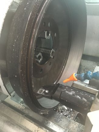 Brake drums were skimmed after years of running shoes without any sign of a lining