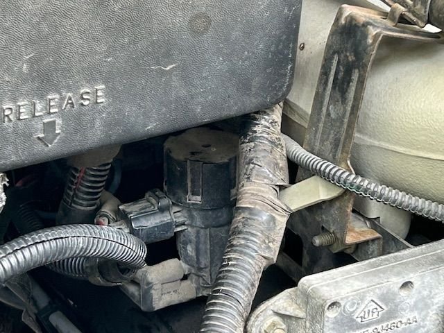 1998 4.2l v6 - unknown part