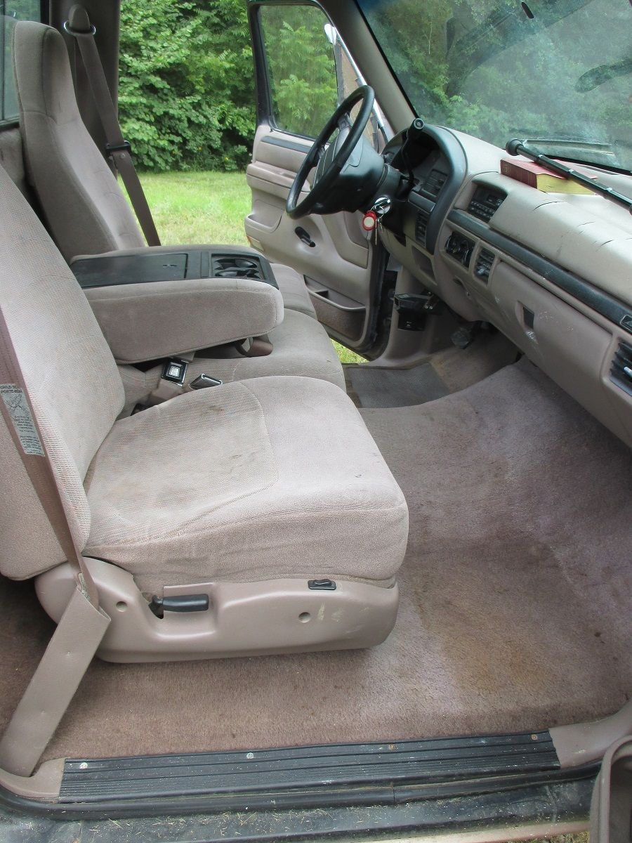 1995 Ford F-150 - 1995 Ford F-150 Eddie Bauer edition 4x4 parts truck - Used - VIN 1ftef1an1snb43464 - 196,000 Miles - 8 cyl - 4WD - Automatic - Truck - Black - Brighton, IL 62012, United States