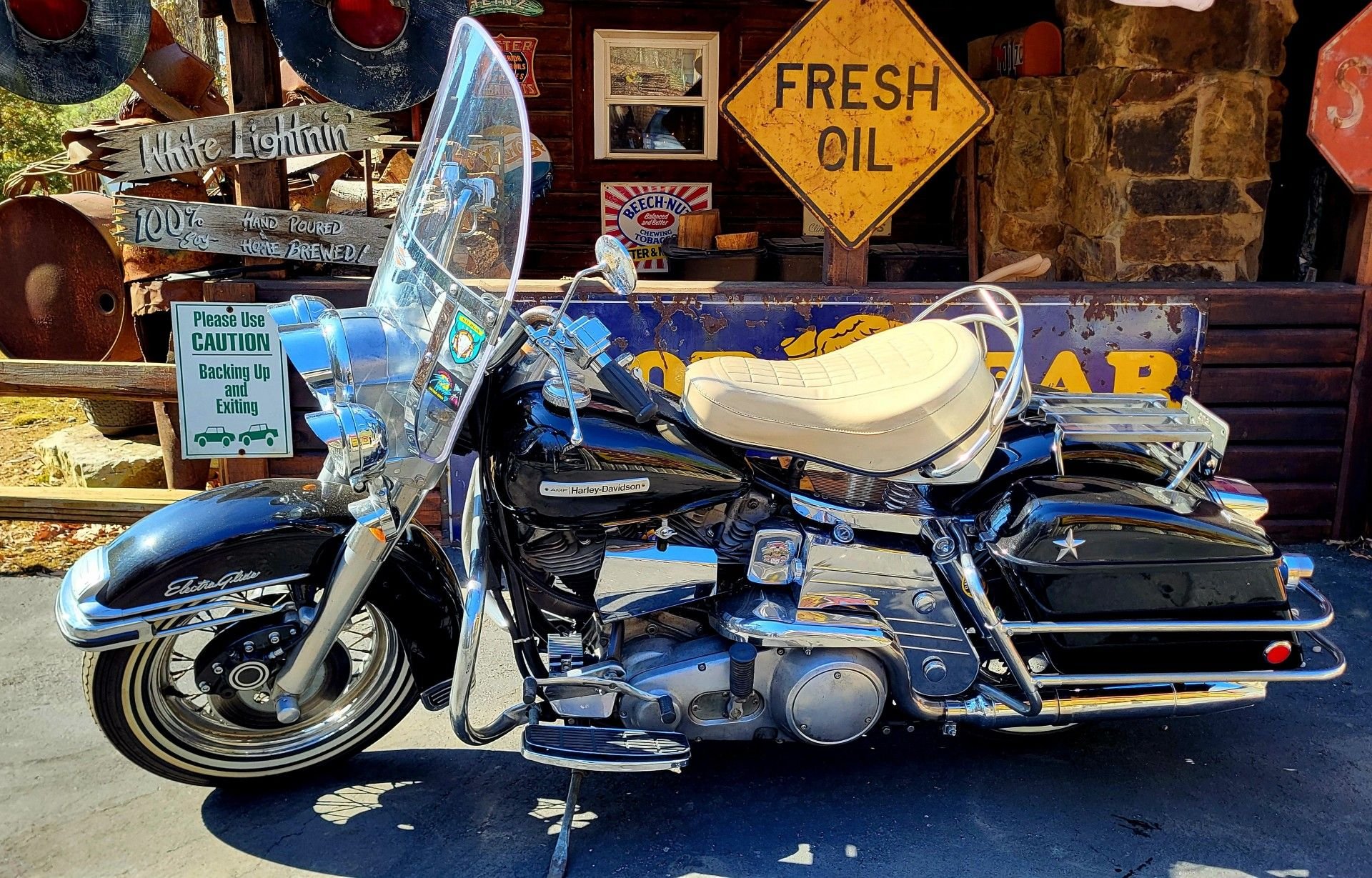 My 73 Electra Glide as I got it, most of the stuff has been stripped and replaced with original HD police items as it was new!