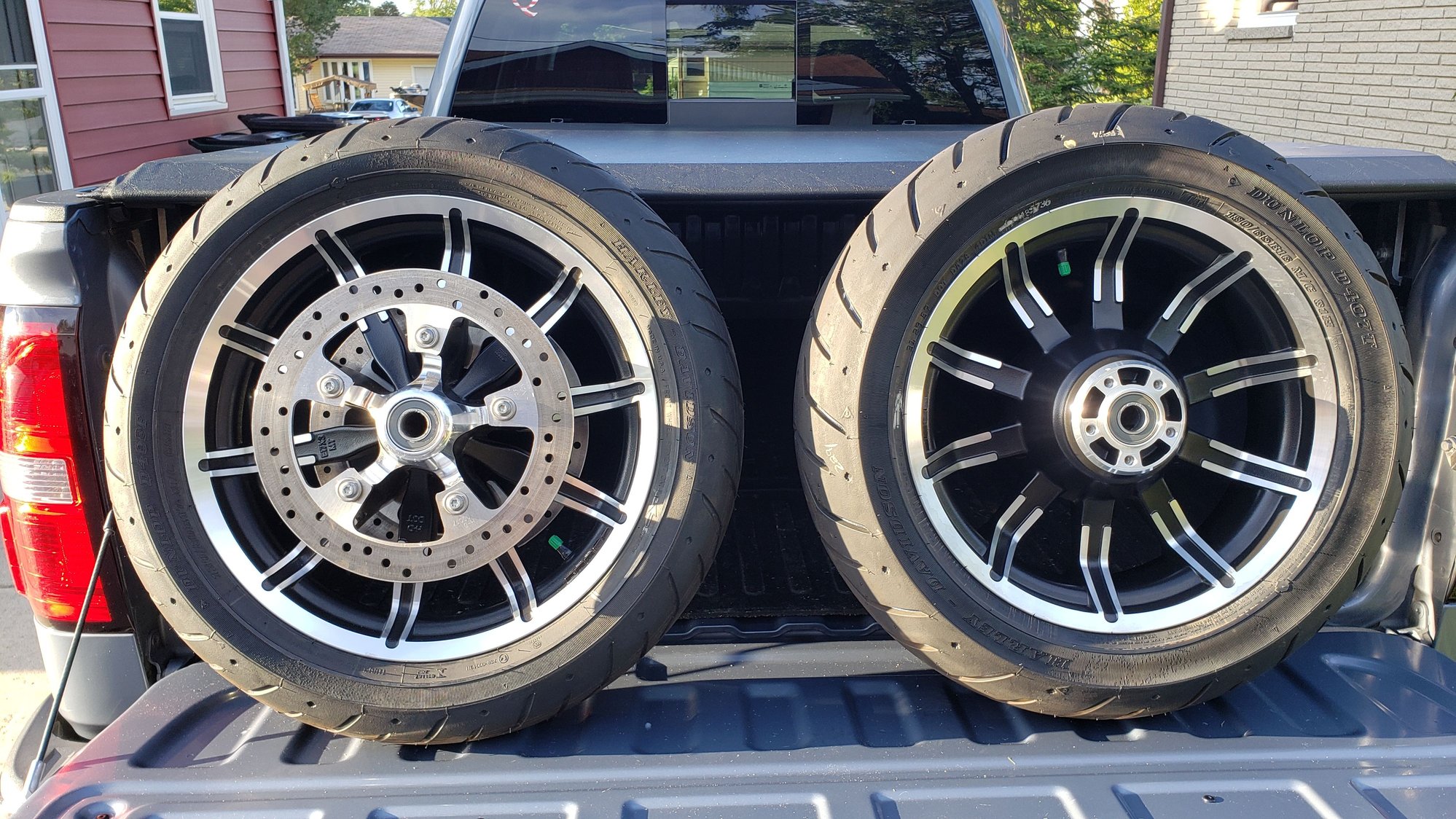 harley road king wheels