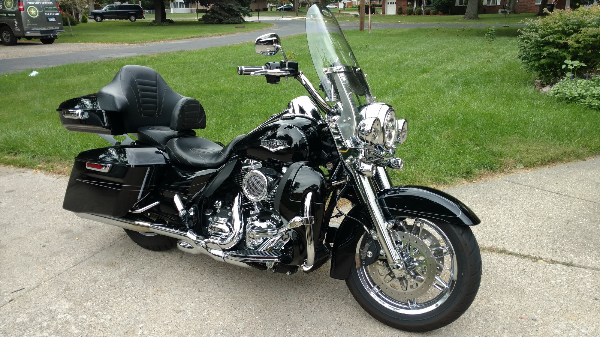 2012 road king tour pack