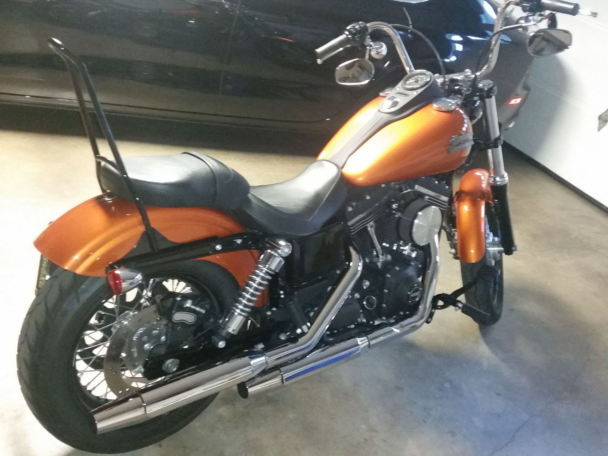 street bob sissy bar