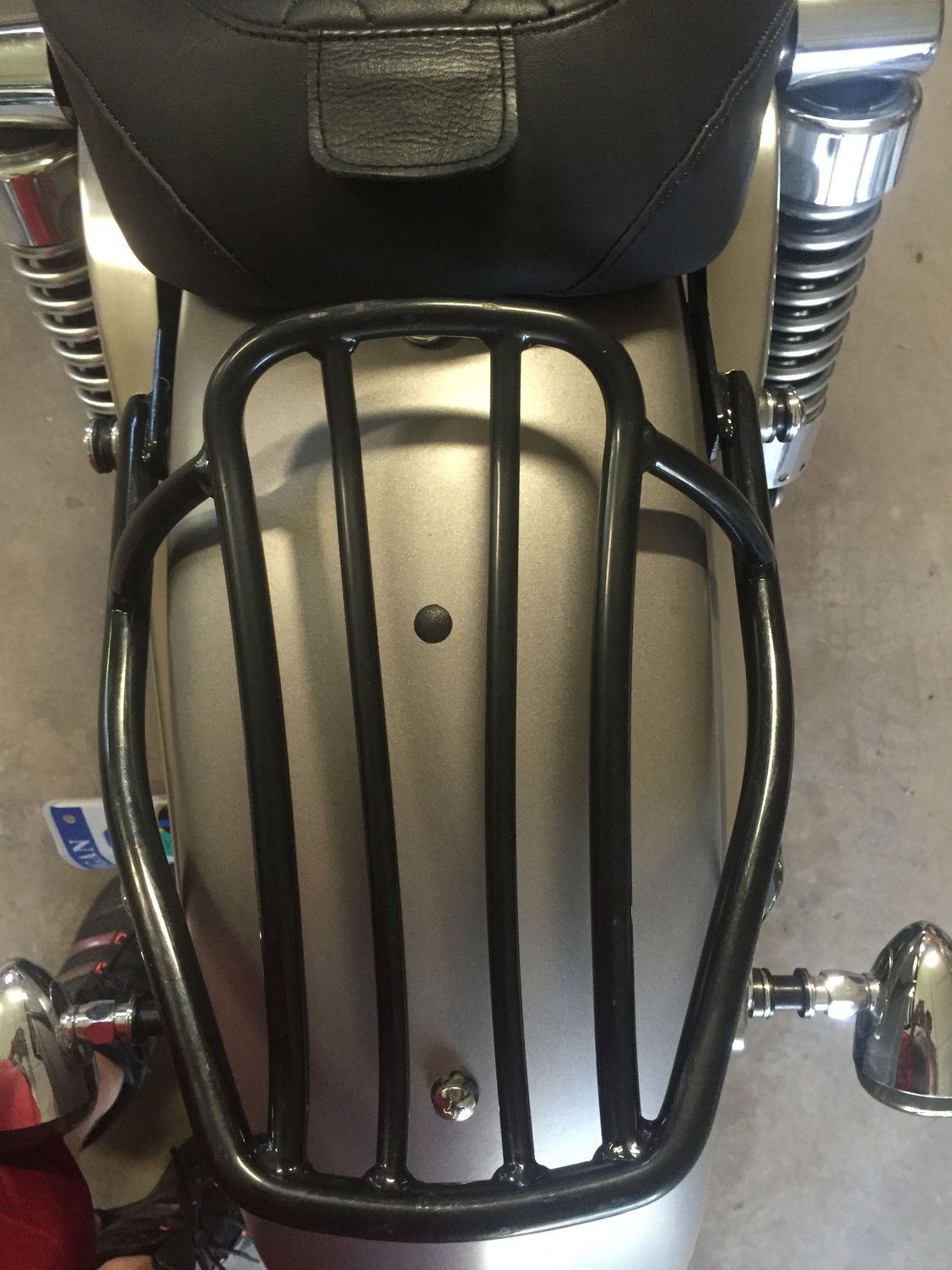 Dyna luggage rack w/ quick release seat and sissy bar Harley Davidson