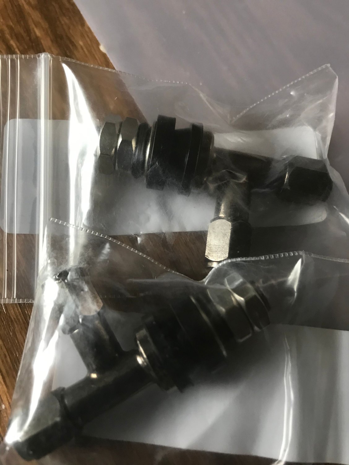 FOBO 2 Tvalves stems black Harley Davidson Forums