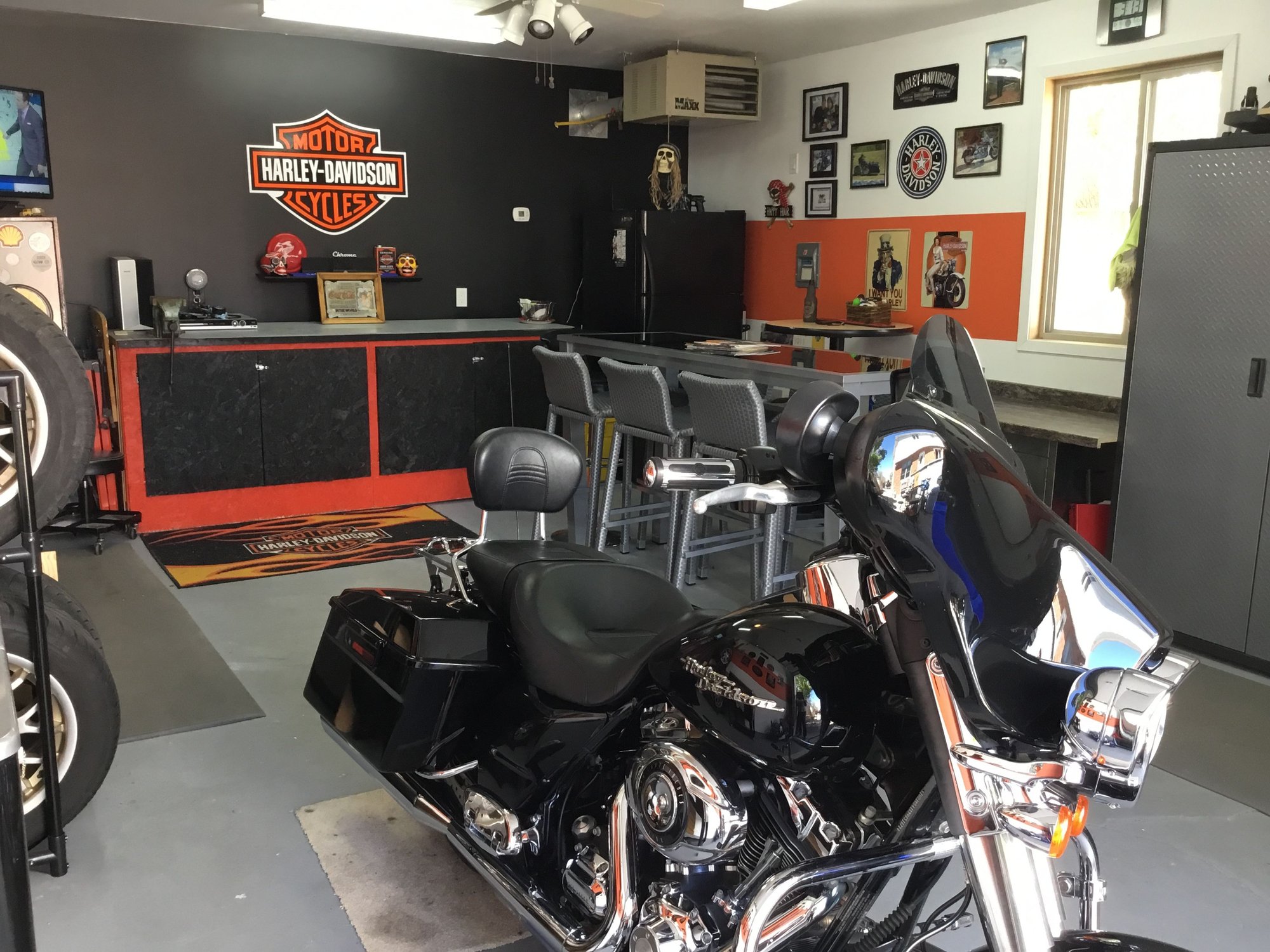 i want to see your garage - Page 19 - Harley Davidson Forums