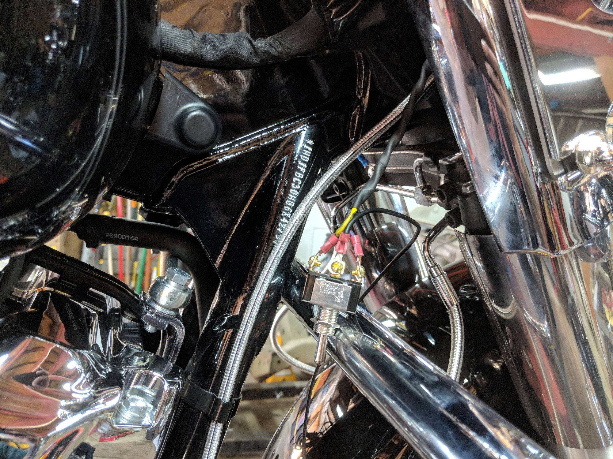 My 17 Road King DIY Airride Install Harley Davidson Forums