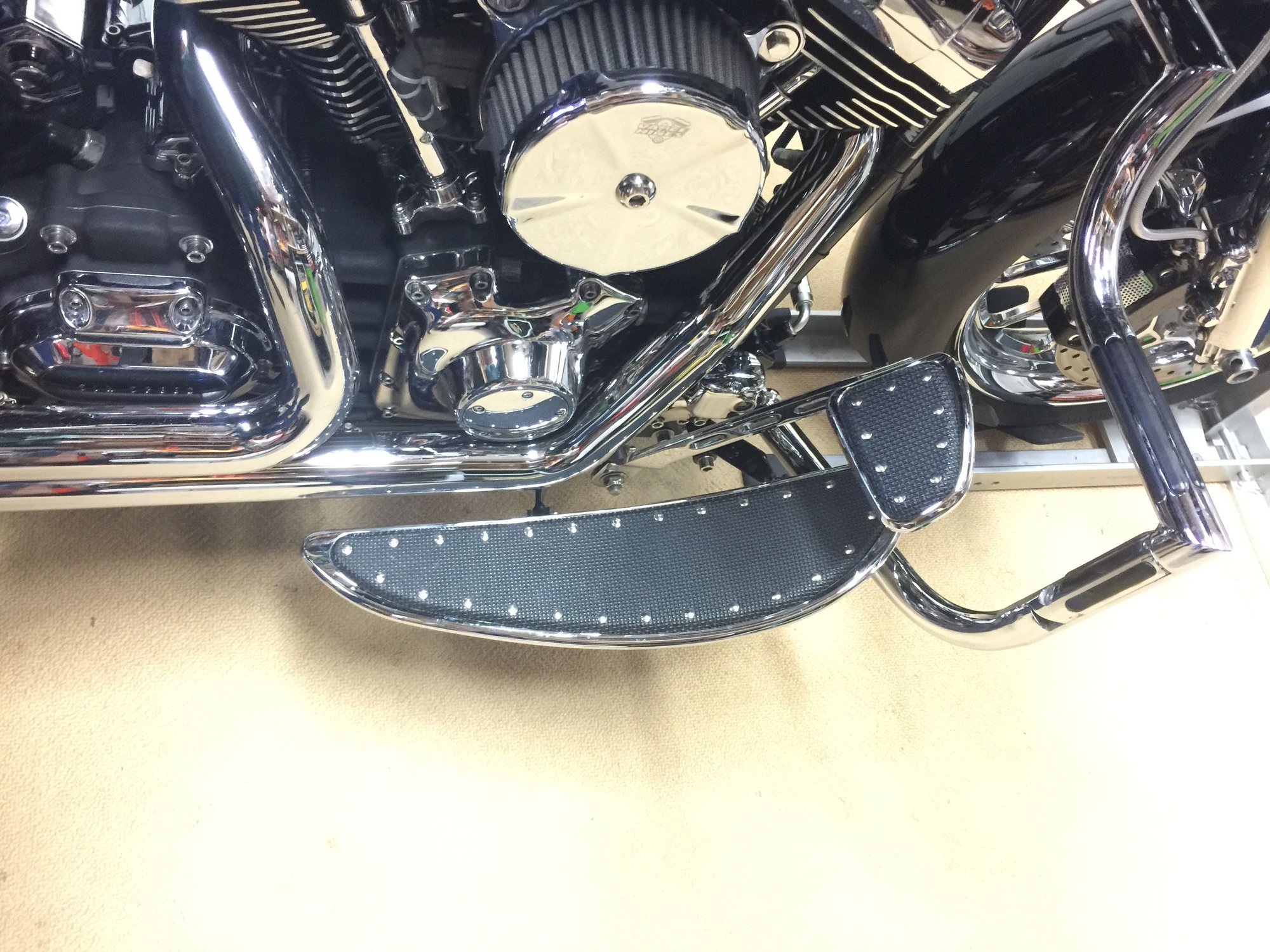 Lower driver floorboards Harley Davidson Forums