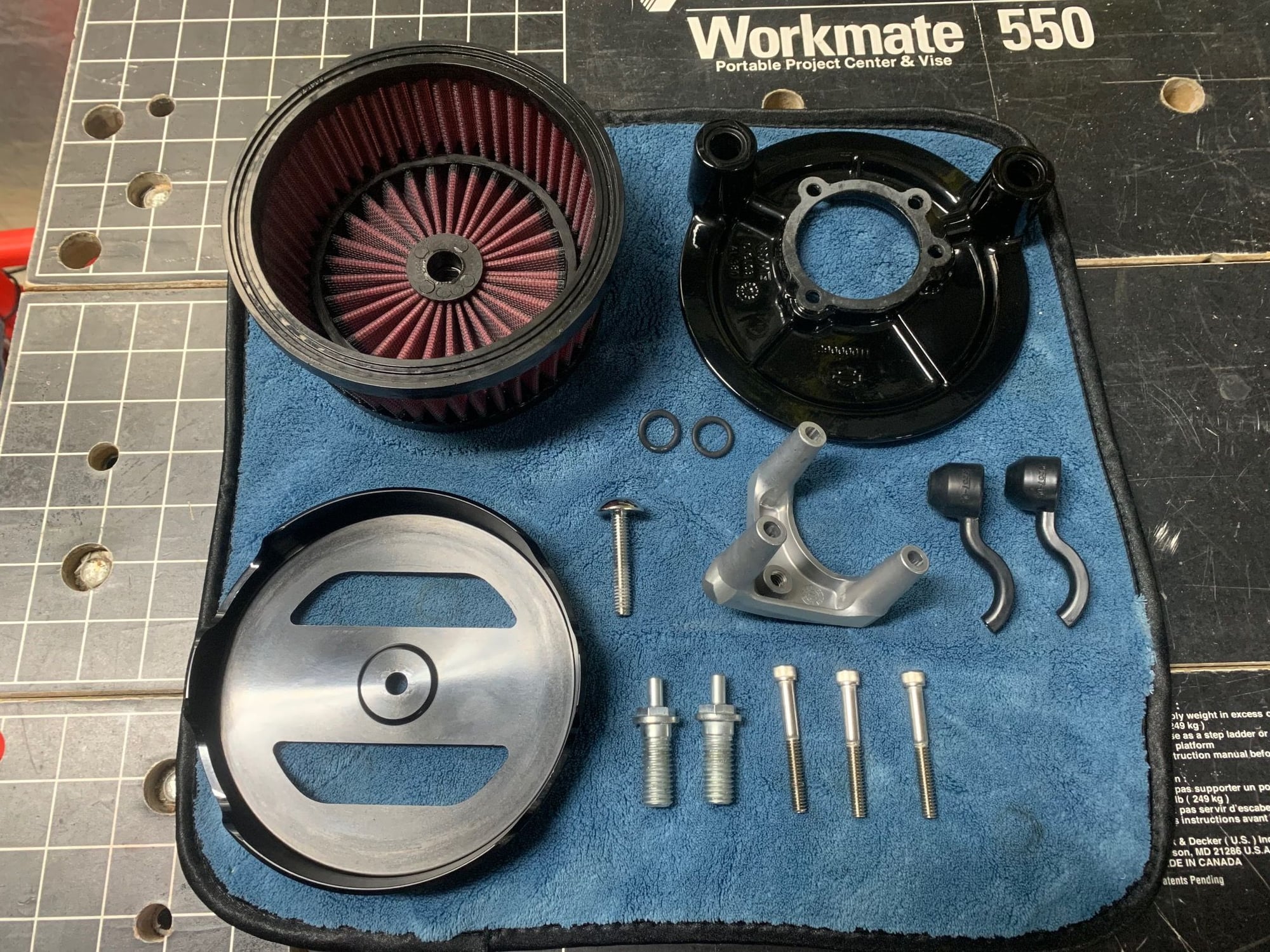 SCREAMIN' EAGLE PERFORMANCE<br />AIR CLEANER KIT - RAIL COLLECTION