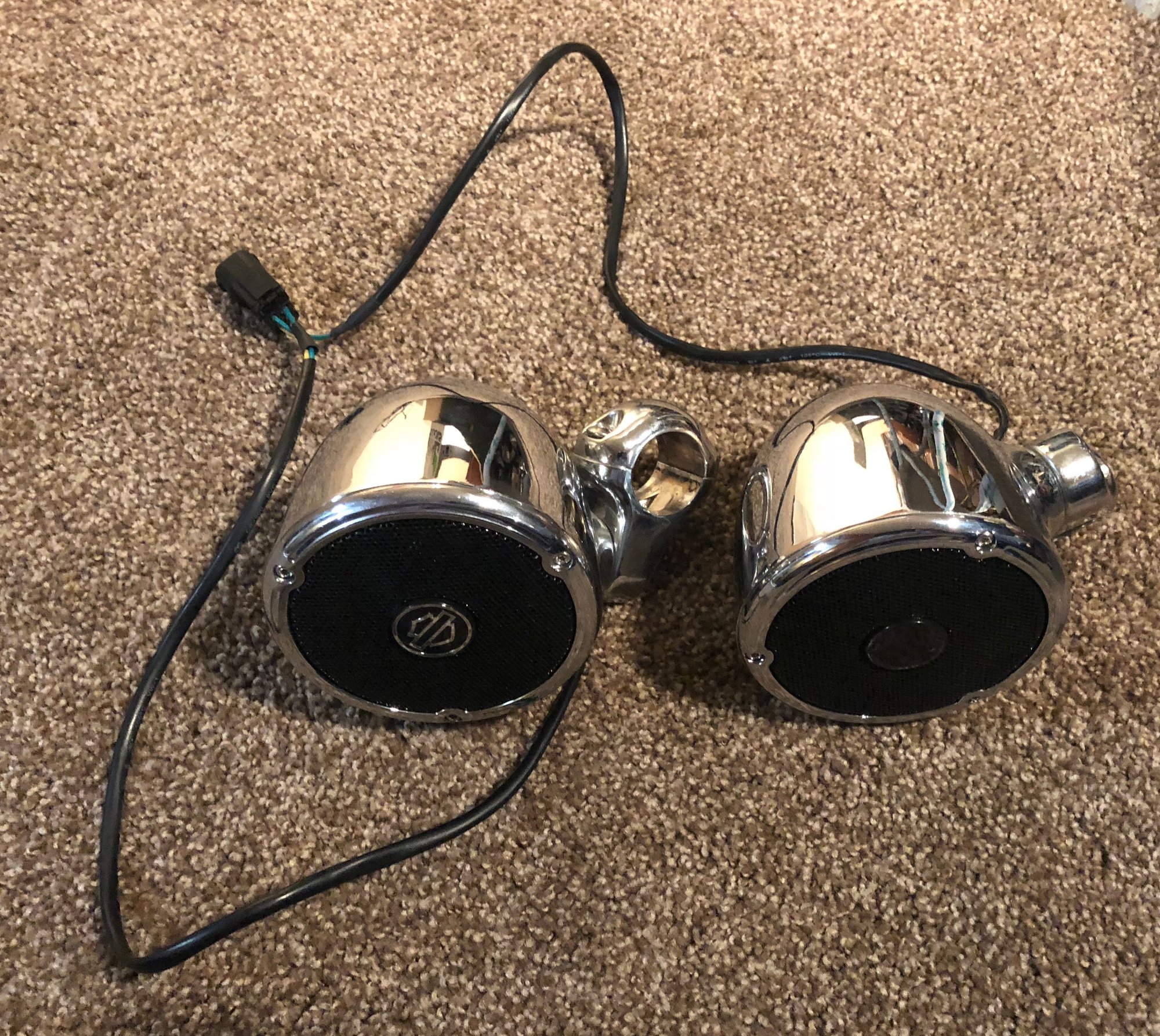 FOR SALE Harley Boom Handlebar Speakers and Amp7626208A Harley
