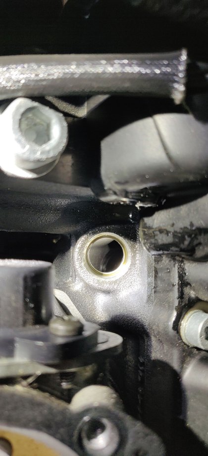 Battery Bolt Dropped Through Front Oil Breather Please Help Harley Davidson Forums