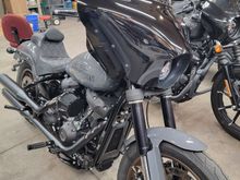 Saddleman sdc pro seat.  Offbrand slipons.   Sounds real good