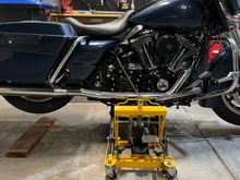 Air cleaner, trans side cover, cam cover and upper rocker covers 