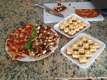 Suzie’s contribution. Key Lime cheesecakes and Flatbread mini pizza bites.