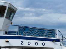 There is an Osprey midway up the right side 