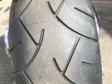 YOU CAN SEE HOW ON SIDES IM ALREADY WEARING SIDES UP TILL CENTER, THATS HOW YOU CAN TELL how a rider truly rides, read the tires, I see some tires, I don't need to ask, I know exactly there skill set weather its there or not, tires don't lie!!!