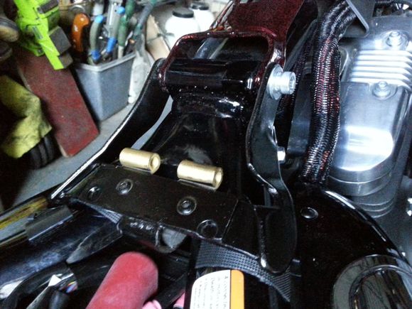 Receiving front hinge.