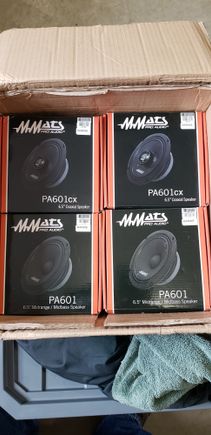 New speakers for fairing and lowers.