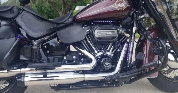 LED under lighting (hard to see in daytime pic)