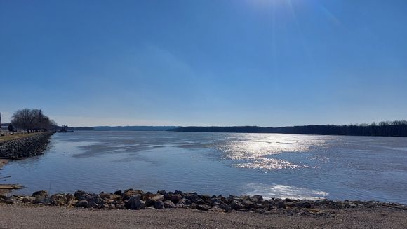 Looking south down the Mississippi River. 