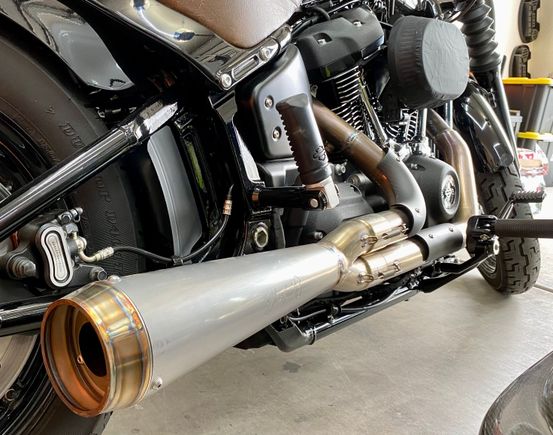 Ditched the funky looking turn down on the Fuel Moto Jackpot Riot for a straight endcap. Much better. 

Up next: legend Air ride rear shock, 18” sissy bar, 180 rear tire 150 front tire (rims will be swapped and re-laced to the hubs) 