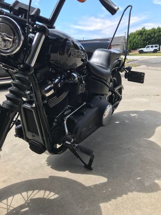 Finally got around to gettin the forward controls..the ride has gotten so much better now.