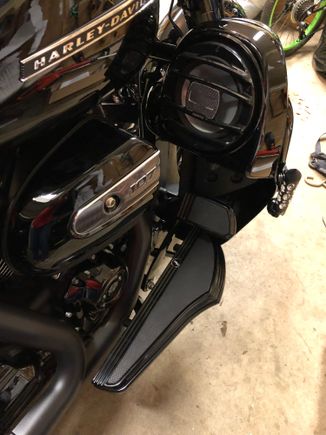 Defiance floorboards with defiance brake pad