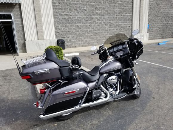 Just after getting the mini apes, the front Legend Shocks and backrest completed.