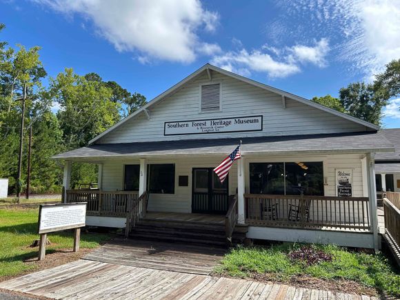 Welcome, front center old company store. Lots of info about nearby CCC and ww1 military terminal at Camp Claiborne. It is a few miles north on hey 165