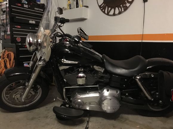 I got tired of the old duo glide look I had for the last several years. This is a slim fender-not sure if the "S" is any different.
