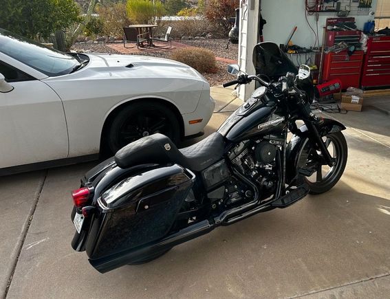 Here’s a D&D Fatcat on my 13 FLD. Had a Bassani RR 2 system but just didn’t run right with the 124”. Fatcat made a big difference and sounded fantastic.
I’m not sure if you’d experience the same lagging issues with a 110” kit, but you definitely can’t go wrong with the D&D.