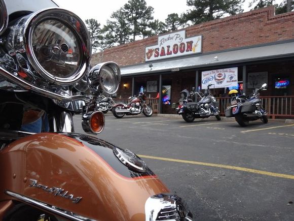 Thought this one turned out pretty good. I do suggest the monster burgers and cold beer here at the Rockin Pig. They had bike night the next evening and it was a blast.