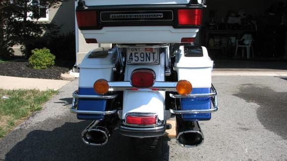 Seems my right side bag bars need alignment.