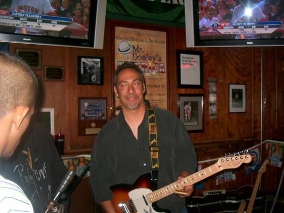 Alright give me a little room boys cause in about 2 minutes I'm gonna be lightin up this joint with my Telecaster!