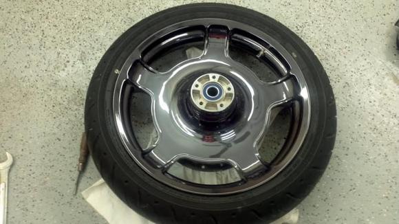 Shawn Fetty Wheel Inside Under Lights