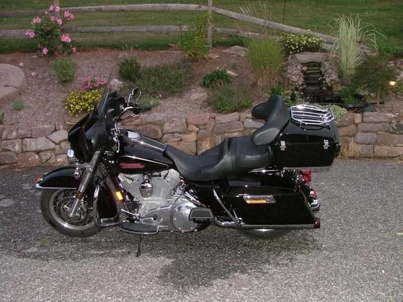 2007 FLHT with tour pak