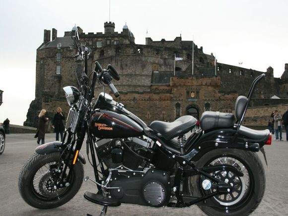 castle courtyard 1