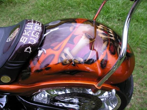 P1010044 rear fender with scroll map, and bone hand